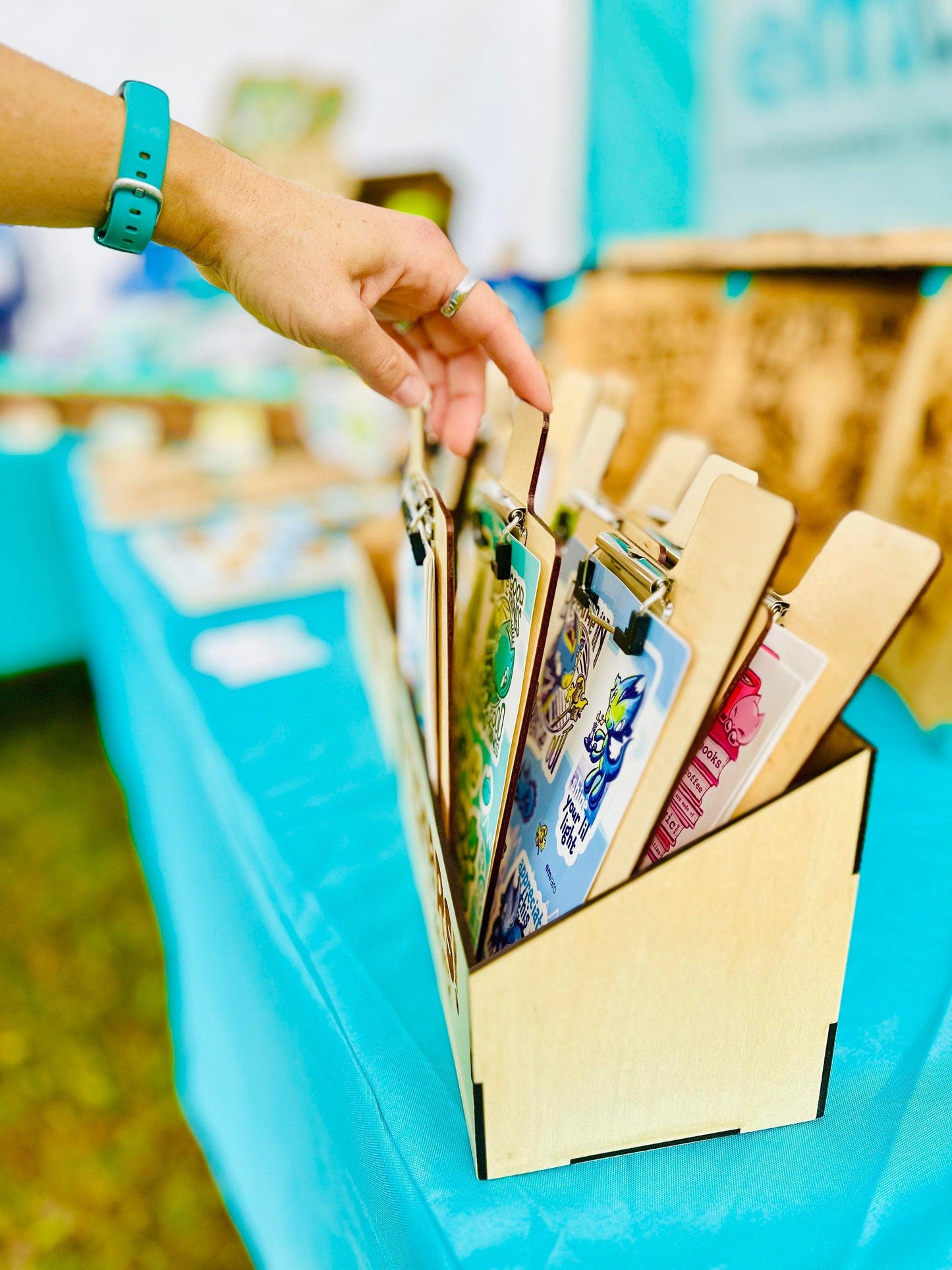 5x7 Display Clip Boards and Box for Prints, Stickers, Postcards and more! (Digital Download)